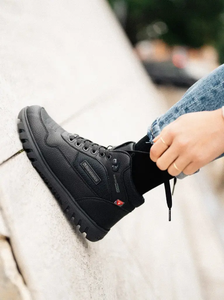 UrbanEdge - All Black